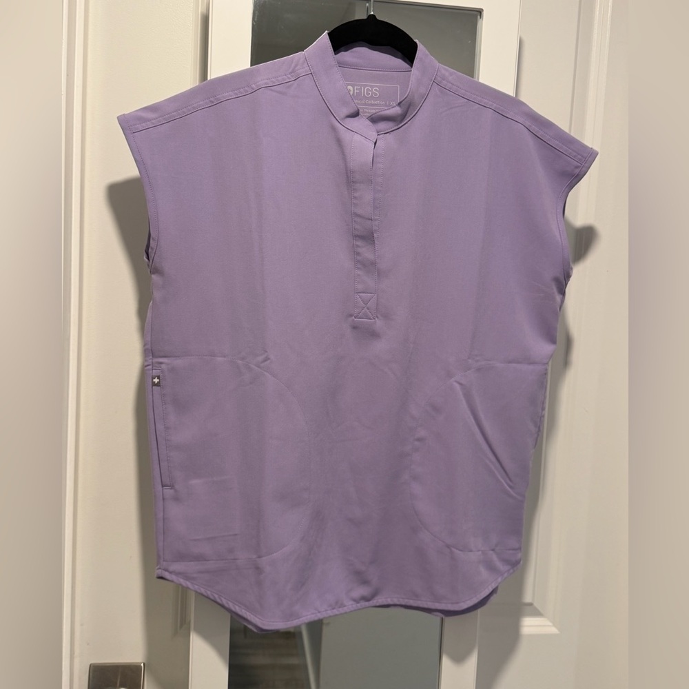 Figs Rafaela Scrub Top - Picture 2 of 4